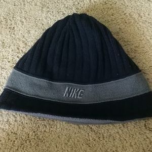 Mens reversible Nike hat